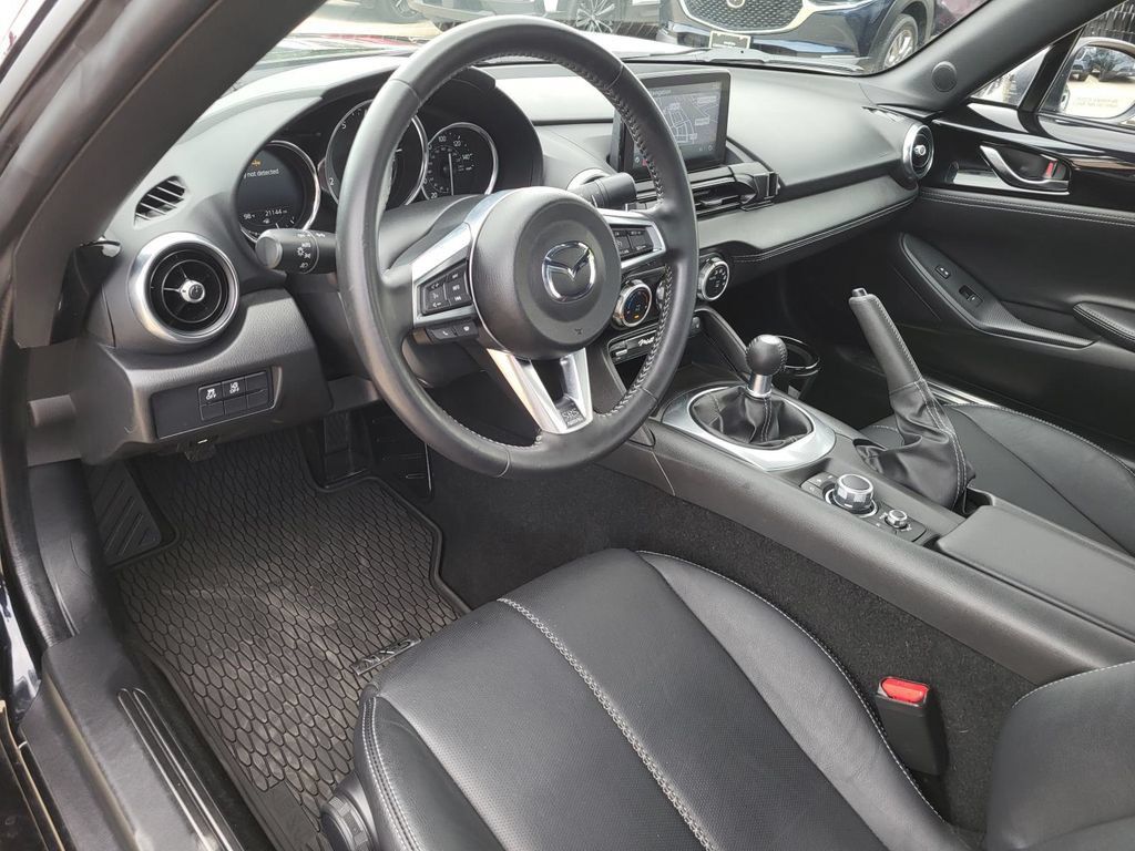 Certified 2023 MAZDA MX-5 Miata Grand Touring w/ Weather Package RWD image 17