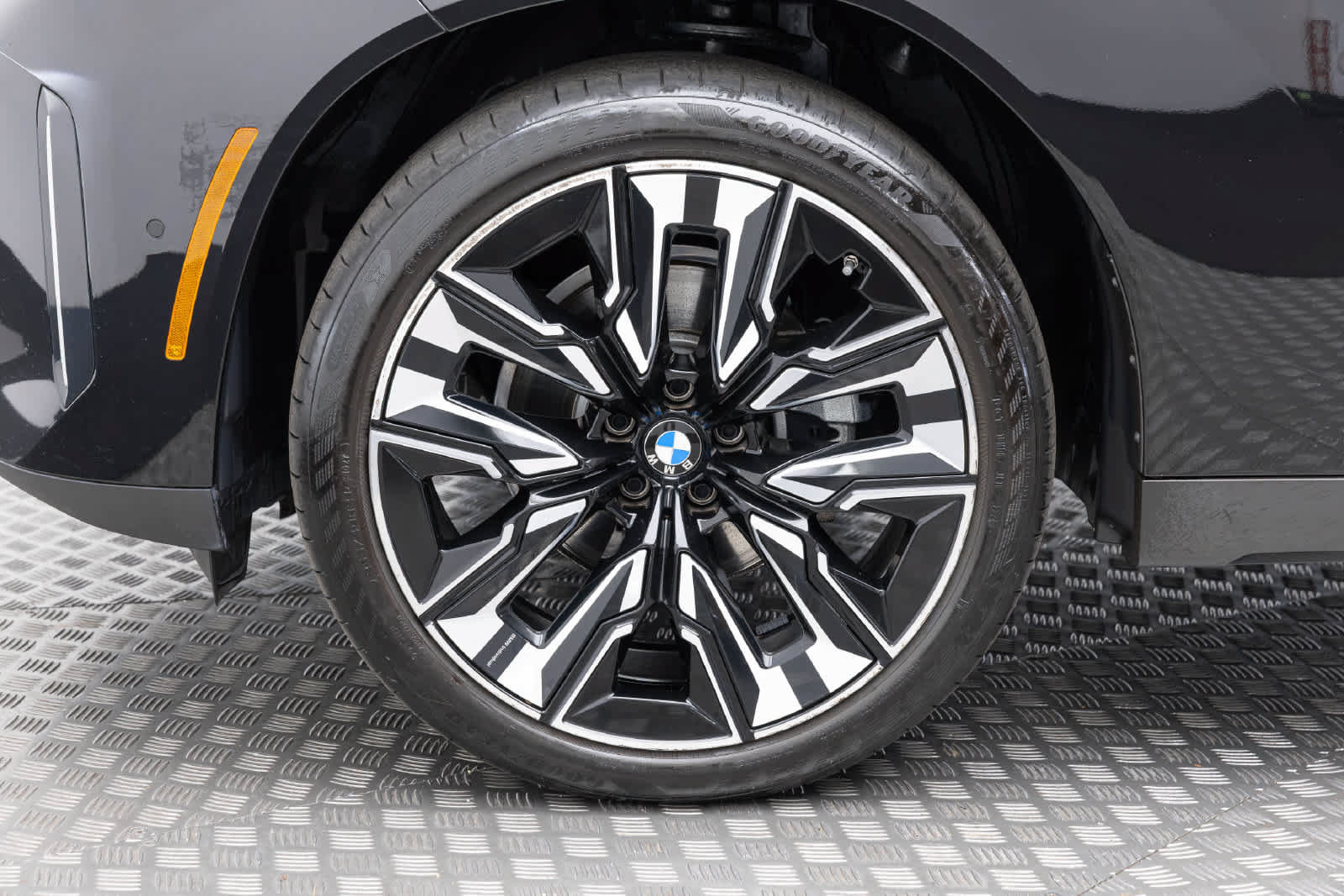 Used 2025 BMW X3 xDrive30i w/ Convenience Package AWD/4WD image 9