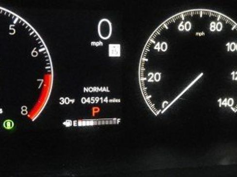 Used 2023 Honda HR-V EX-L image 4