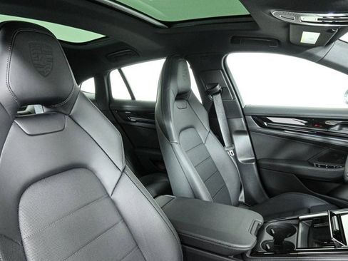 New 2025 Porsche Panamera 4 image 22