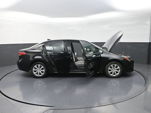 Used 2024 Toyota Corolla LE FWD image 46