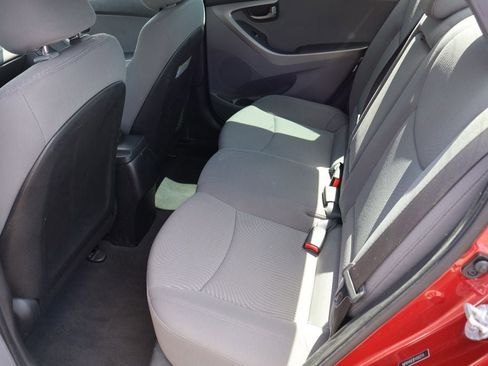 Used 2015 Hyundai Elantra SE w/ Option Group 02 FWD image 13