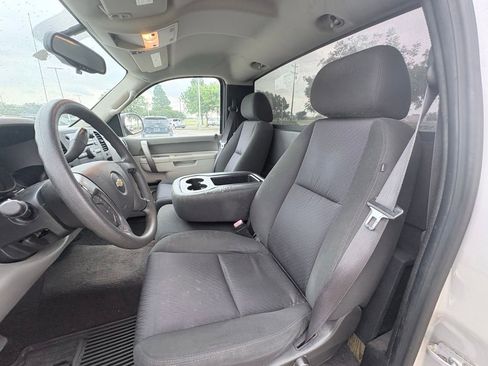 Used 2011 Chevrolet Silverado 1500 W/T w/ LS Package RWD image 6