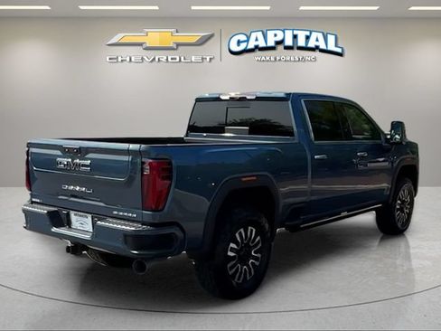 Used 2025 GMC Sierra 2500 Denali Ultimate AWD/4WD image 6