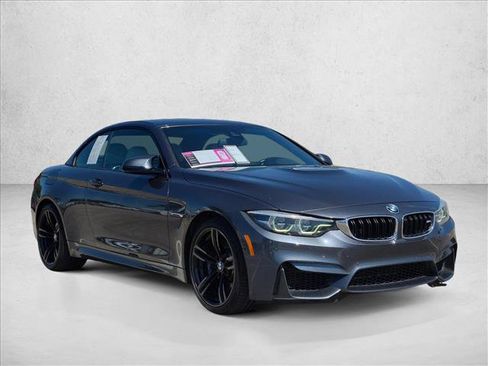 Used 2020 BMW M4 Convertible w/ Executive Package RWD image 3