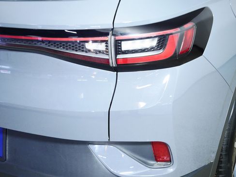 Certified 2023 Volkswagen ID.4 Pro S image 17