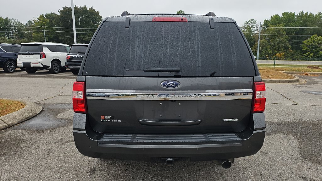 Used 2017 Ford Expedition Limited w/ Equipment Group 301A AWD/4WD image 18