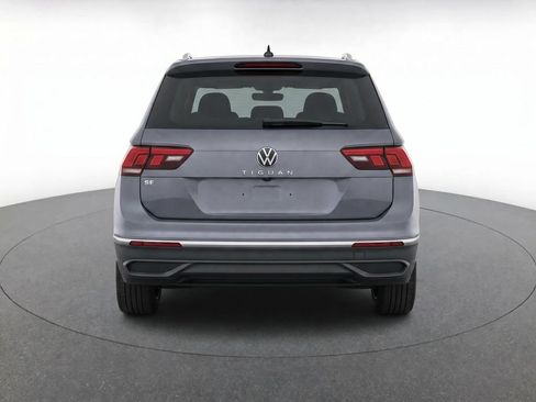 Used 2023 Volkswagen Tiguan SE FWD image 6