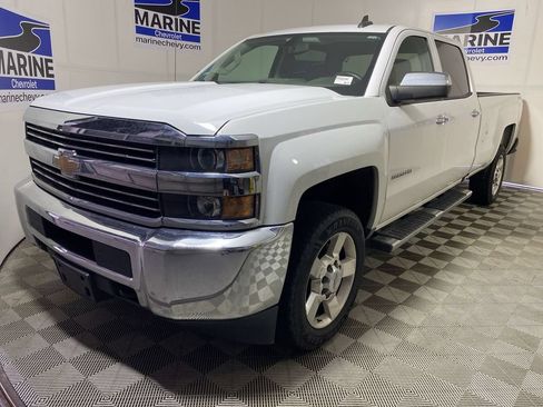 Used 2017 Chevrolet Silverado 2500 W/T AWD/4WD image 14