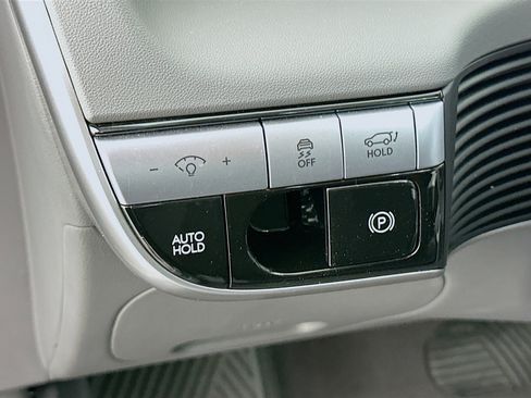 Used 2024 Hyundai Ioniq 5 SEL RWD image 17