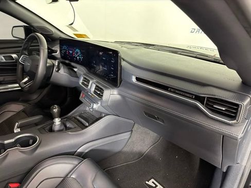 Used 2024 Ford Mustang GT Premium w/ GT Performance Package RWD image 17