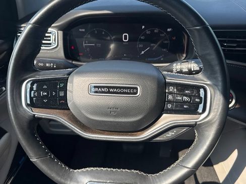 Used 2022 Jeep Grand Wagoneer Series I AWD/4WD image 6