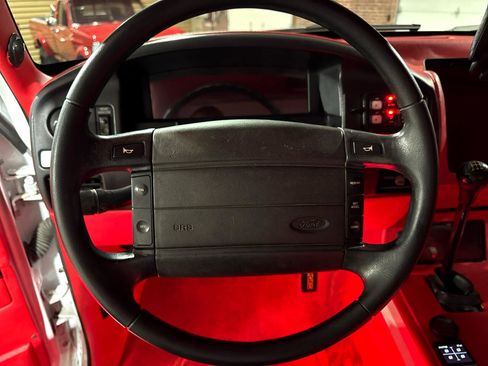 Used 1994 Ford Bronco XLT image 88