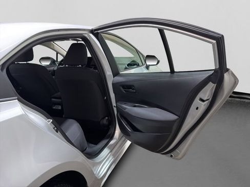 Used 2024 Toyota Corolla LE FWD image 30