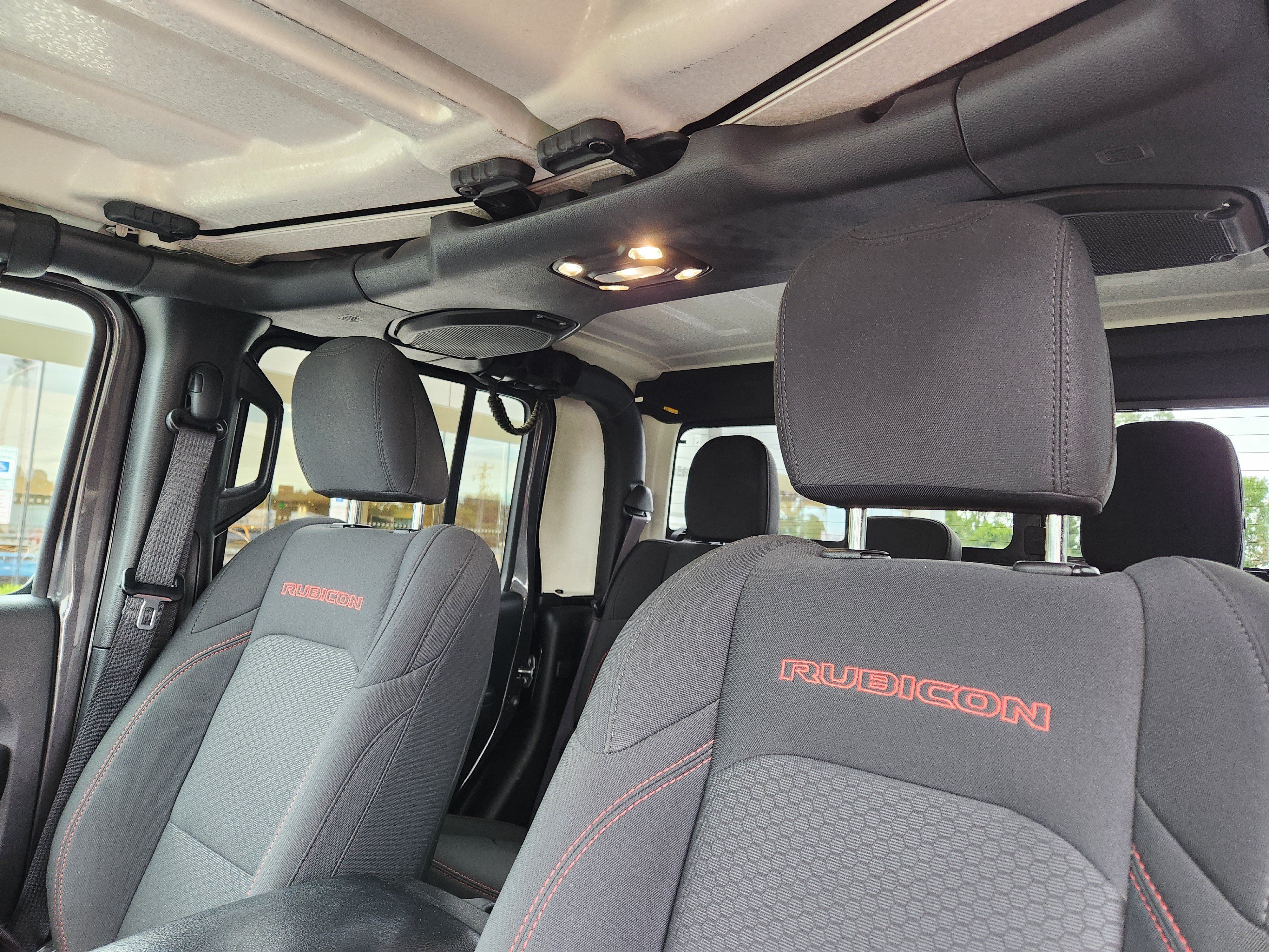 Used 2021 Jeep Gladiator Rubicon AWD/4WD image 12
