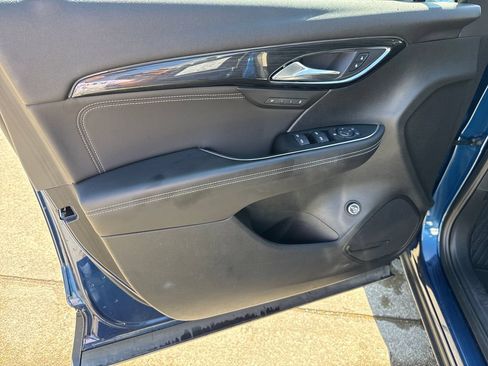 Used 2023 Buick Envision Essence FWD image 10