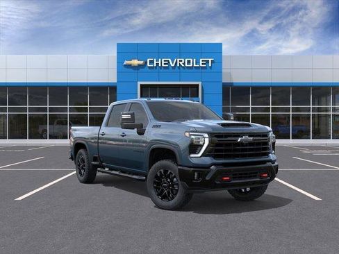 Used 2026 Chevrolet Silverado 2500 LT w/ Trail Boss Package AWD/4WD image 1