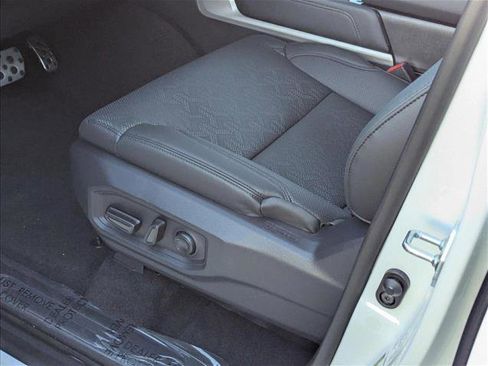 New 2025 Toyota Tundra Limited image 4