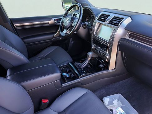 Used 2020 Lexus GX 460 Premium AWD/4WD image 34