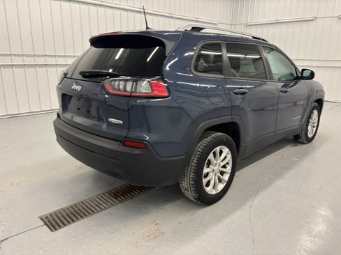 Used 2021 Jeep Cherokee Latitude FWD image 6