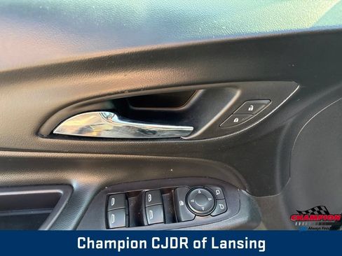 Used 2020 Chevrolet Equinox LT w/ LPO, Floor Liner Package FWD image 15