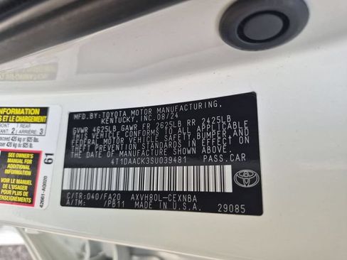Used 2025 Toyota Camry LE FWD image 33