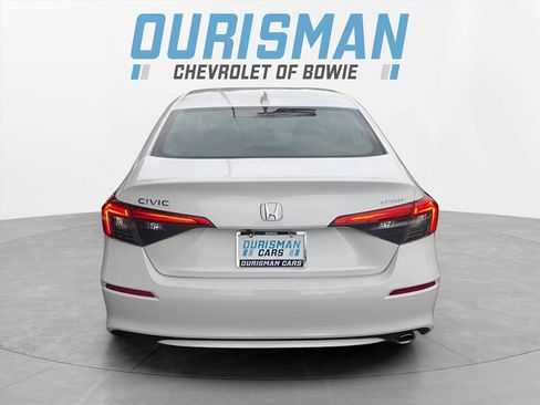 Used 2023 Honda Civic Sport image 4