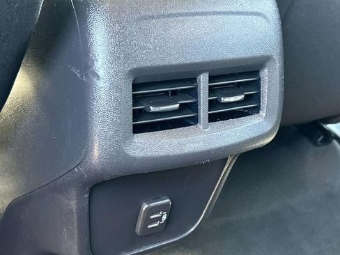 Used 2024 Chevrolet Equinox LS w/ LS Convenience Package FWD image 8
