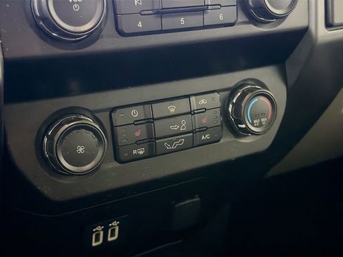 Used 2019 Ford F150 XLT w/ Equipment Group 302A Luxury image 19