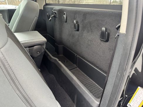 Used 2015 RAM 1500 Express w/ Black Ram 1500 Express Group image 9