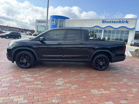Used 2017 Honda Ridgeline Black Edition image 3