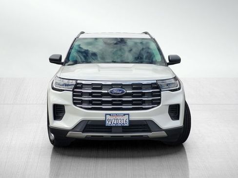 Used 2026 Ford Explorer Active RWD image 2