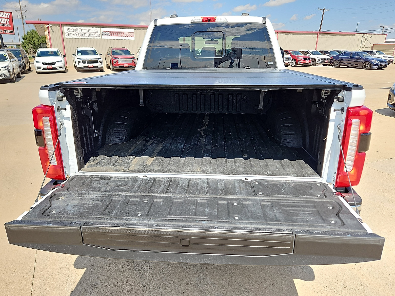 Used 2024 Ford F250 Lariat w/ Lariat Ultimate Package AWD/4WD image 7