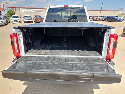 Used 2024 Ford F250 Lariat w/ Lariat Ultimate Package AWD/4WD image 7