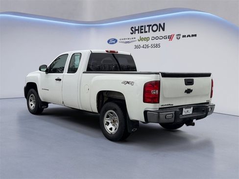 Used 2011 Chevrolet Silverado 1500 W/T image 3