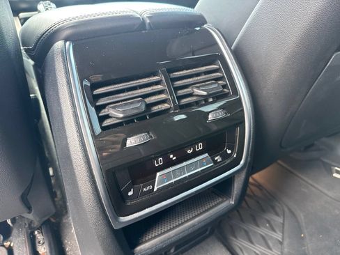Used 2022 BMW X5 xDrive40i w/ M Sport Package AWD/4WD image 10