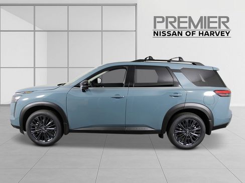 New 2026 Nissan Pathfinder SL w/ SL Premium Package FWD image 2