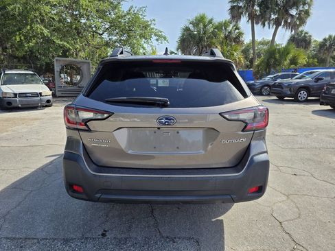 Certified 2023 Subaru Outback Premium AWD/4WD image 4