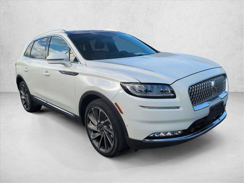 Used 2022 Lincoln Nautilus Reserve w/ Equipment Group 202A image 3