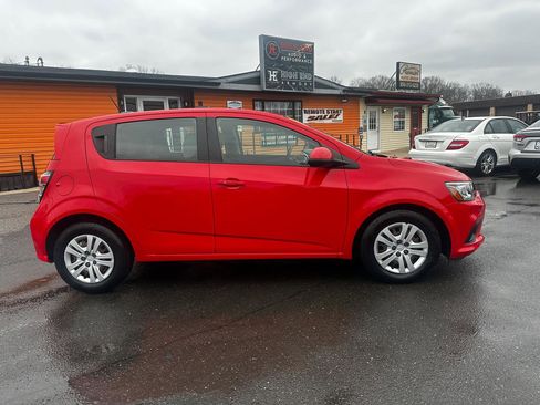 Used 2020 Chevrolet Sonic LT image 4