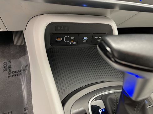 Used 2025 Hyundai Kona SEL image 14