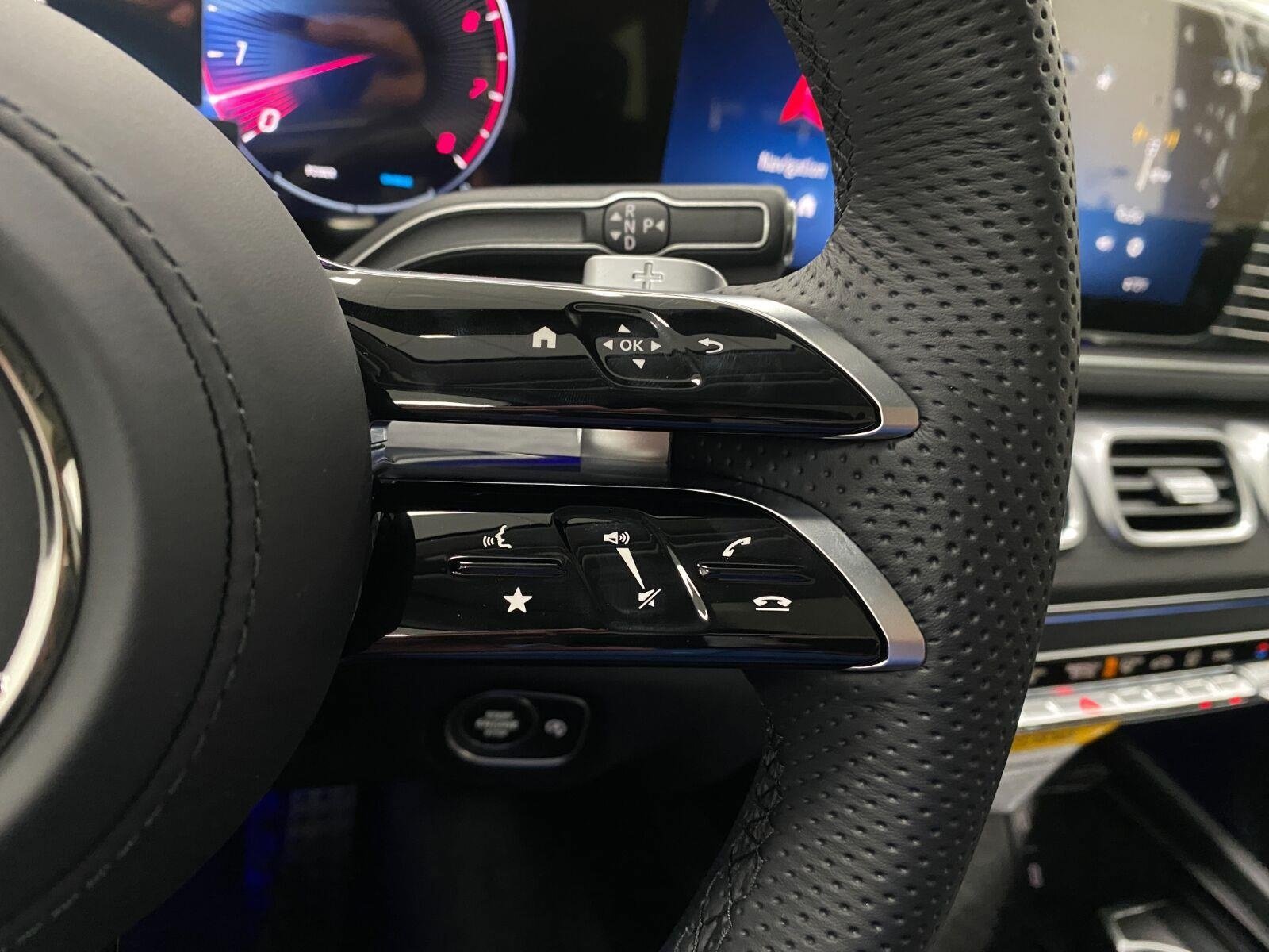 New 2026 Mercedes-Benz GLS 450 4MATIC image 18