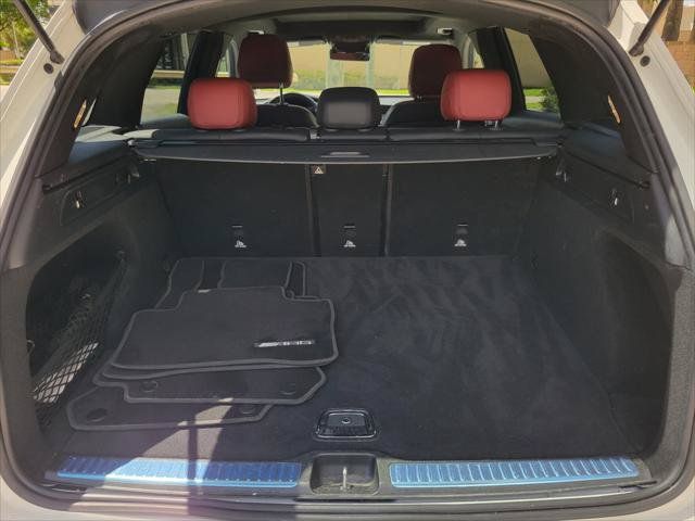 Used 2022 Mercedes-Benz GLC 300 4MATIC image 11