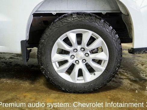 Used 2022 Chevrolet Silverado 1500 Custom image 5