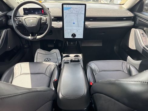 Used 2025 Ford Mustang Mach-E Premium image 11