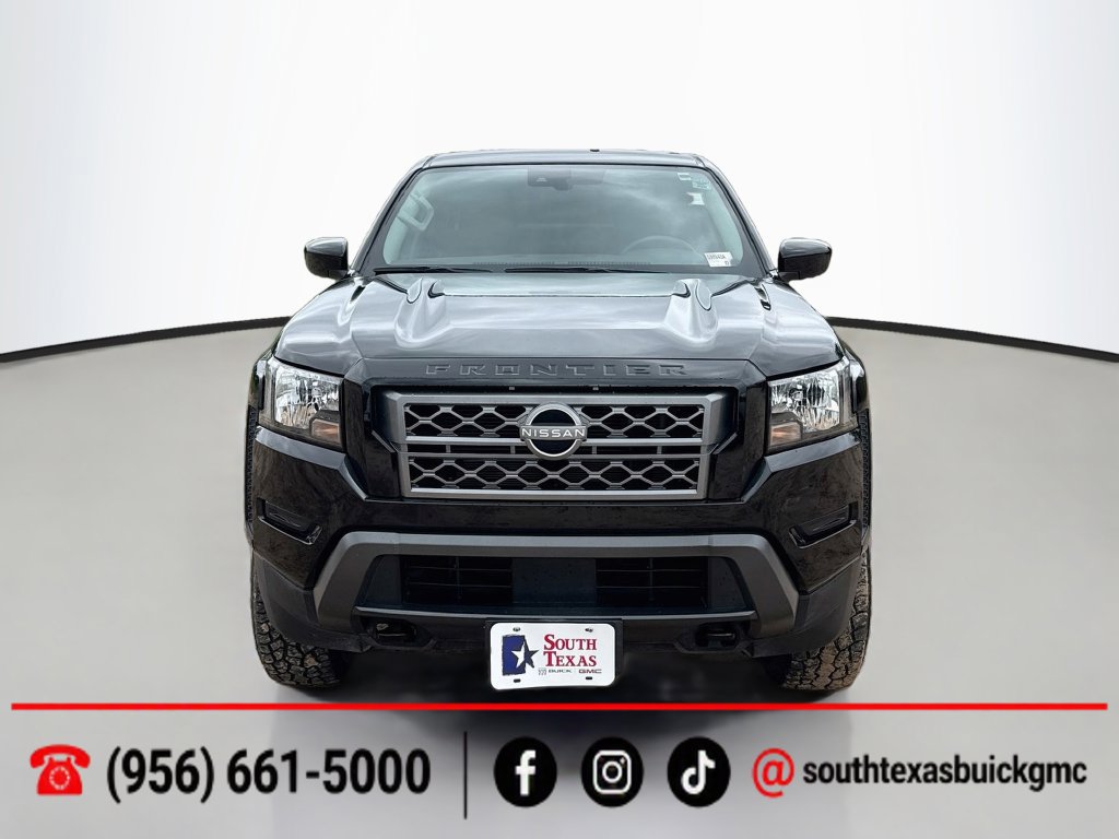 Used 2022 Nissan Frontier SV AWD/4WD image 2