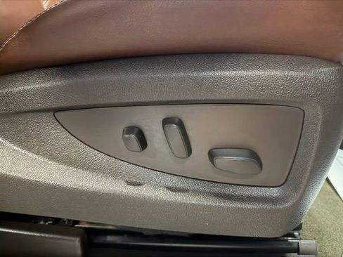 Used 2015 Chevrolet Tahoe LTZ image 36