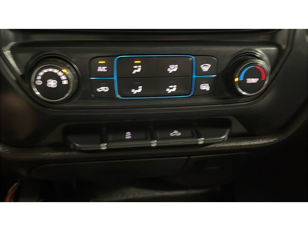 Used 2016 Chevrolet Silverado 2500 W/T AWD/4WD image 14