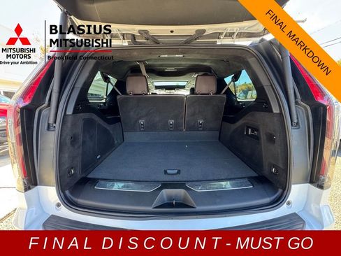 Used 2023 Cadillac Escalade ESV Sport Platinum w/ LPO, ONYX Package image 19