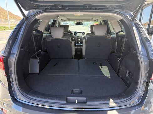 Used 2017 Hyundai Santa Fe Limited FWD image 37